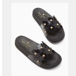 Kate Spade Daisy Pool slide black
